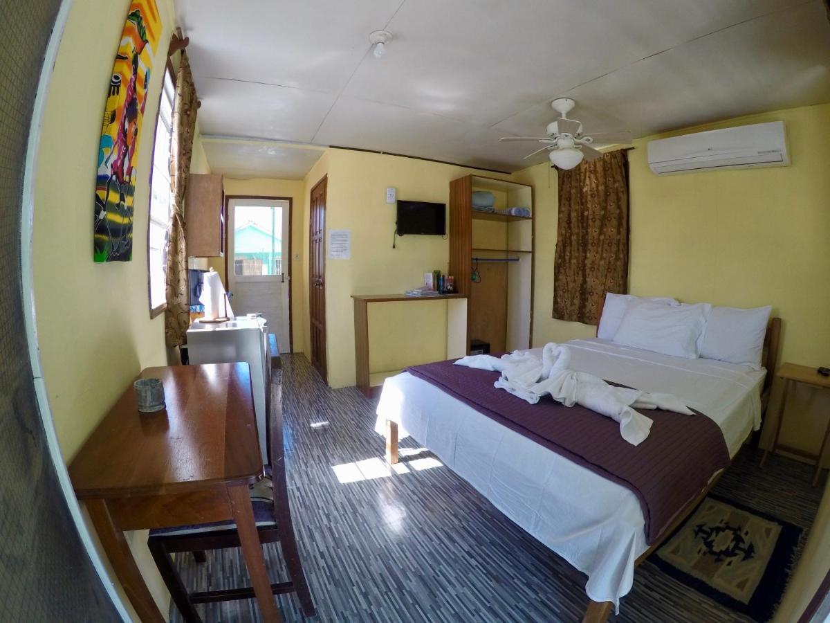 Chila'S Accommodations Caye Caulker Luaran gambar